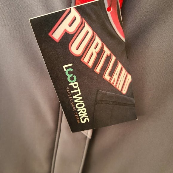 Portland Trailblazers Limited Edition Zip Up Jacket - Picture 5 of 6